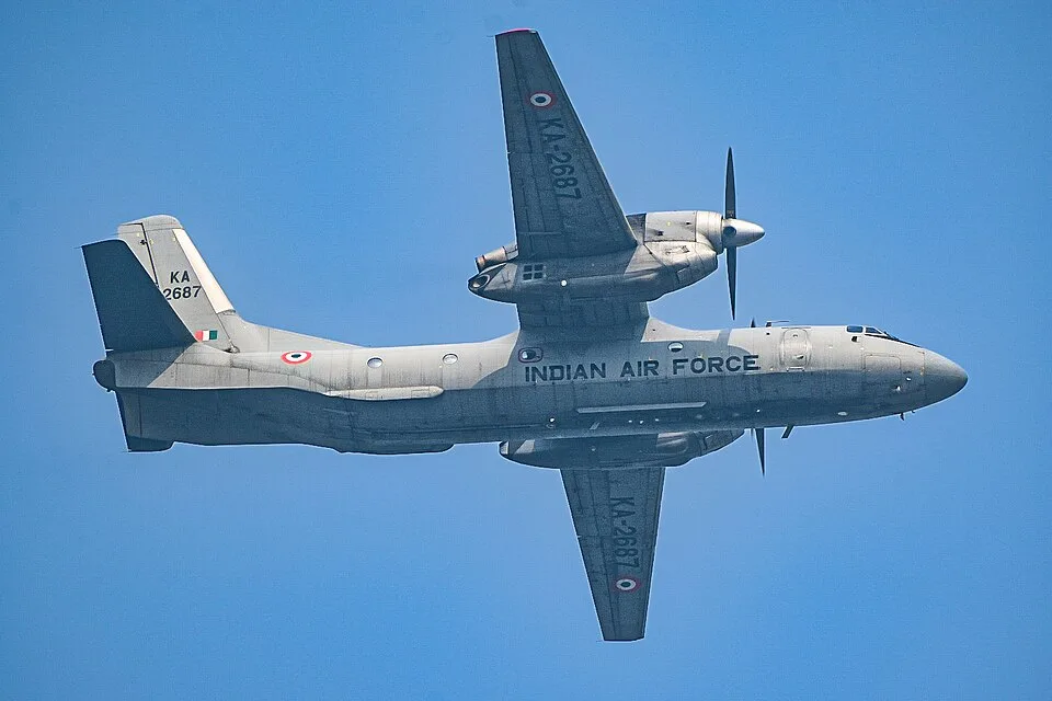 AN-32 — reference aircraft photo