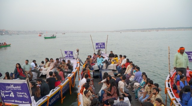 Dev Diwali Motor Boat – Visit Kashi