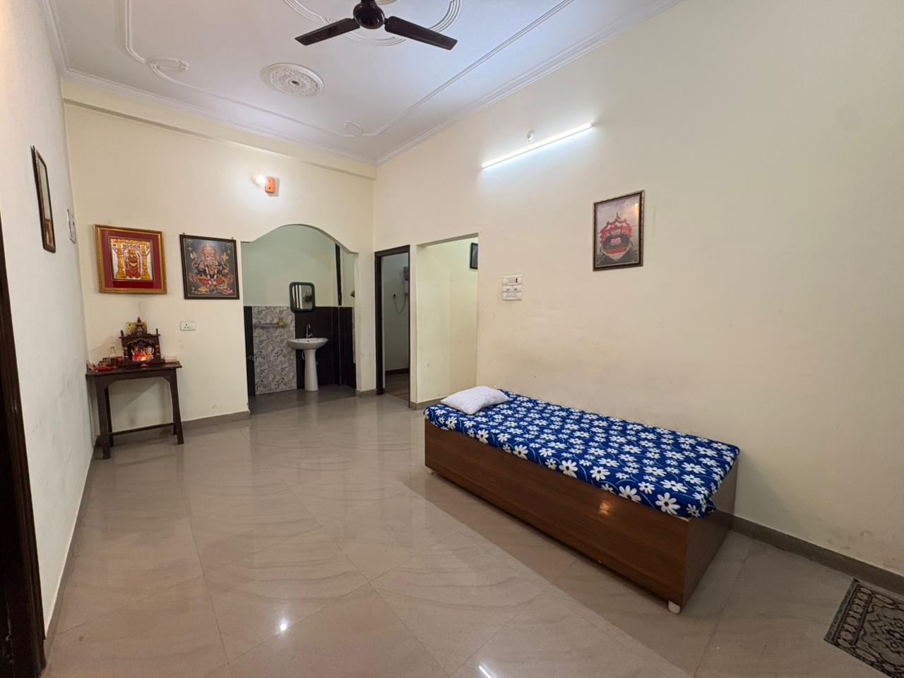 Kashi Paradise Stay Near Assi Ghat — photo 7