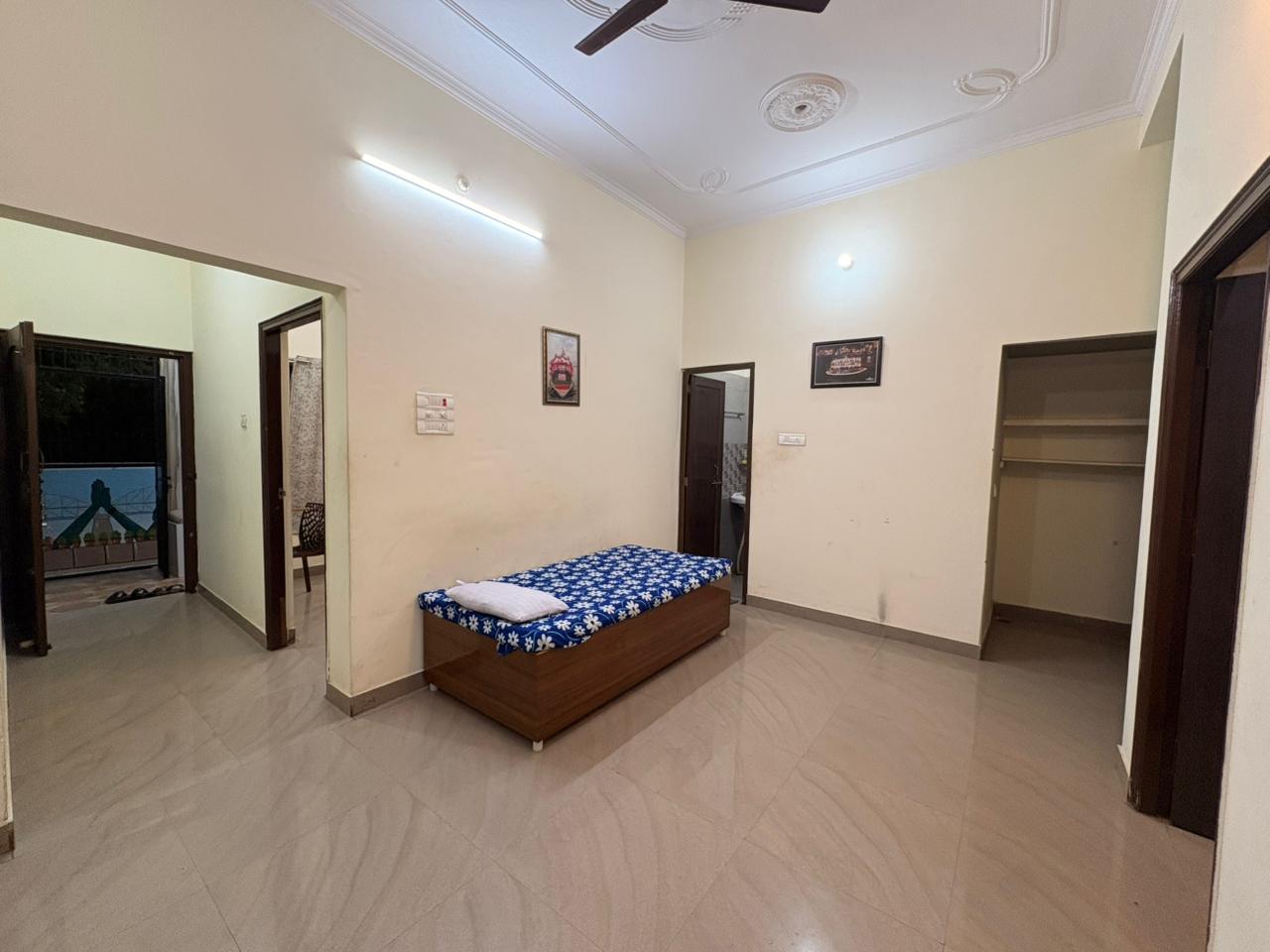 Kashi Paradise Stay Near Assi Ghat — photo 3