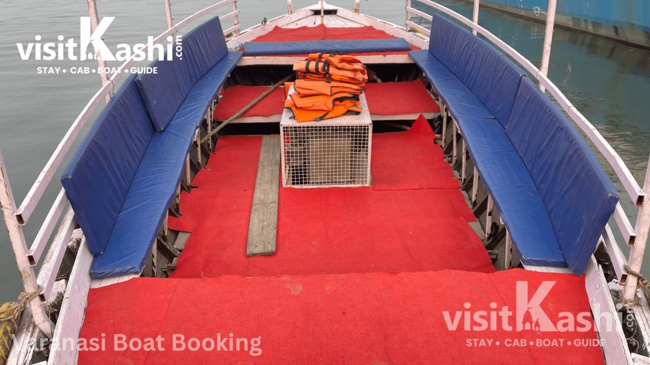 light-motor-boat-ganga-aarti